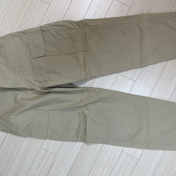 [BUNJANG] KISS Cargo Pants / 카키스 카고 팬츠