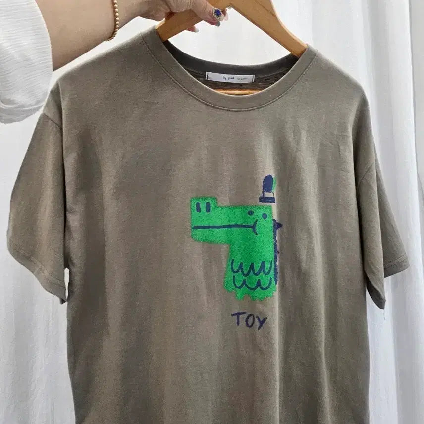 [BUNJANG] Alligator Printing T-Shirt Brown Free Size / 그린 악어 프린팅 티셔츠 브라운 F