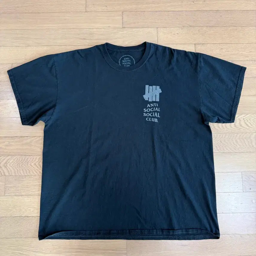 [BUNJANG] Anti Social Social Club x Undefeated Black T-Shirt XXL / [XXL] 안티소셜소셜클럽 x 언디핏 반팔 티셔츠 블랙