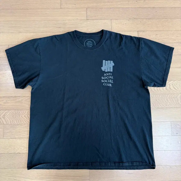[BUNJANG] Anti Social Social Club x Undefeated Black T-Shirt XXL / [XXL] 안티소셜소셜클럽 x 언디핏 반팔 티셔츠 블랙