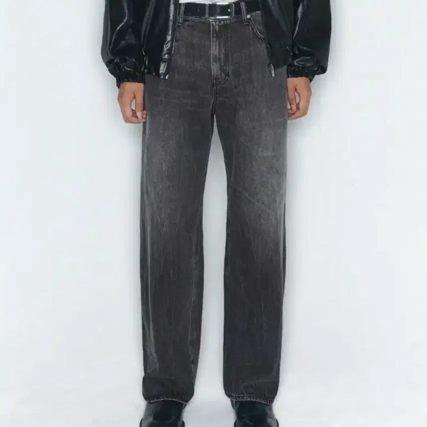 [BUNJANG] Peace Maker Wide Fit Black Denim Jeans (Size 30) / 피스워커 와이드핏 흑청바지 블랙(30)