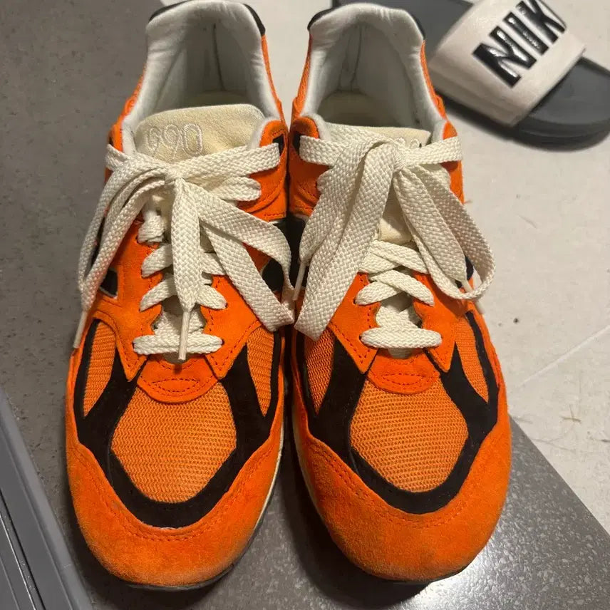 [BUNJANG] New Balance 990v2 Marigold Black / [275] 뉴발란스 990v2 마리골드블랙