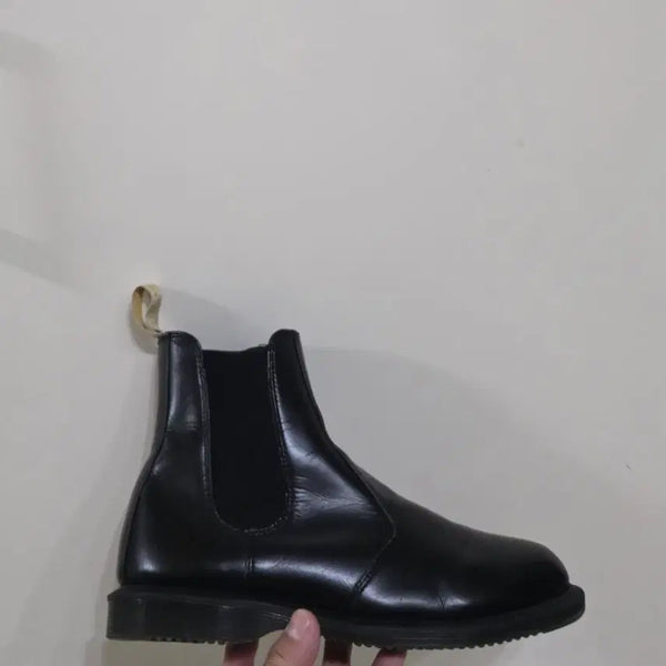 [BUNJANG] Dr. Martens Vegan Flora Chelsea Boots Black / [270] 닥터마틴 비건 플로라 첼시부츠 블랙ㅡ단종매물