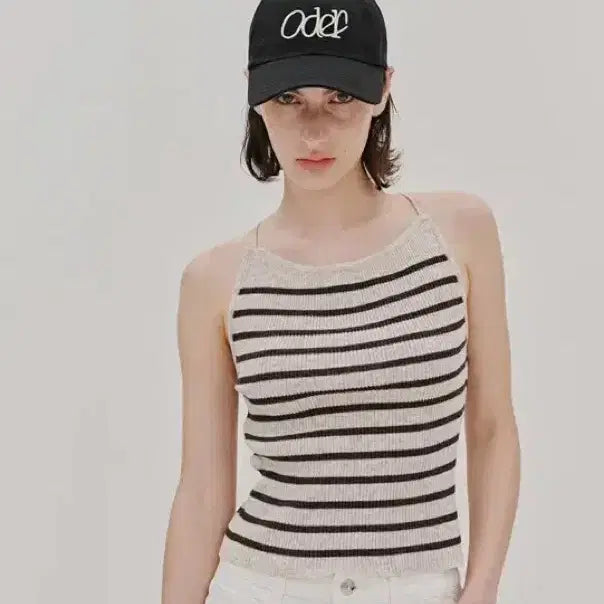 [BUNJANG] Audire Striped Sleeveless Top Oatmeal / 오디에르 스트라이프 슬리브리스