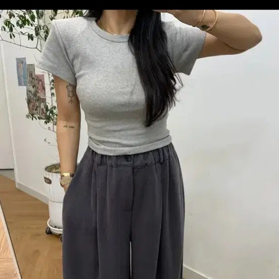 [BUNJANG] Amour Belle 201 Tight Fit T-Shirt / 아무르 벨201 딱붙티