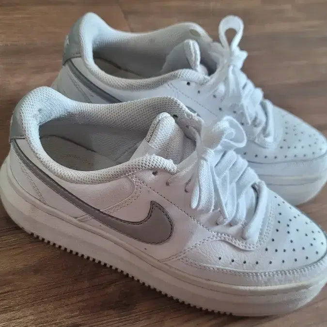 [BUNJANG] Nike Air Force 1 Sneakers / 나이키에어포스 230