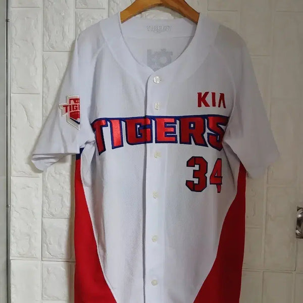 [BUNJANG] KIA Tigers Baseball Uniform #34 / KIA 타이거즈 야구 유니폼 34번