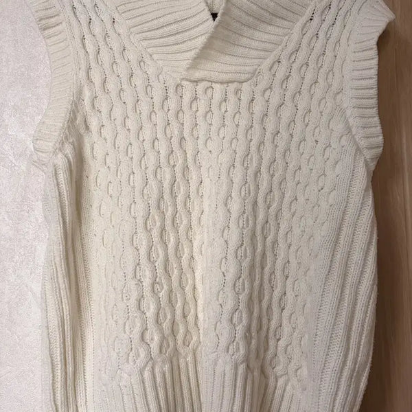 [BUNJANG] Ivory Cable Knit Vest / 아이보리 케이블 니트 조끼