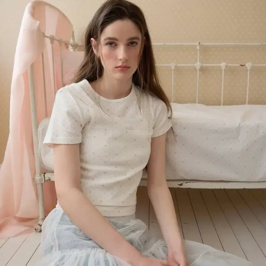 [BUNJANG] Letter From Moon Palm Layered Lace Short Sleeve T-Shirt Ivory / 레터프롬문 팜스 레이어드 레이스 반팔티 아이보리