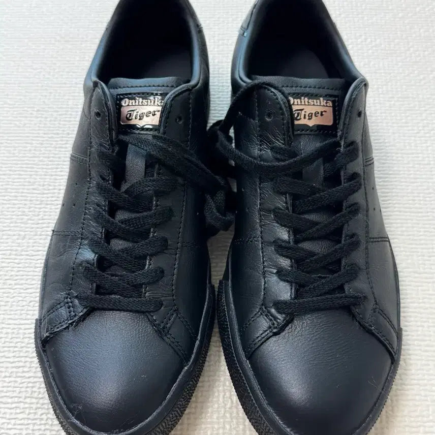 [BUNJANG] Onitsuka Tiger Lawnship 3.0 Black Sneakers (275mm) / 오니츠카타이거 론쉽3.0 블랙 275