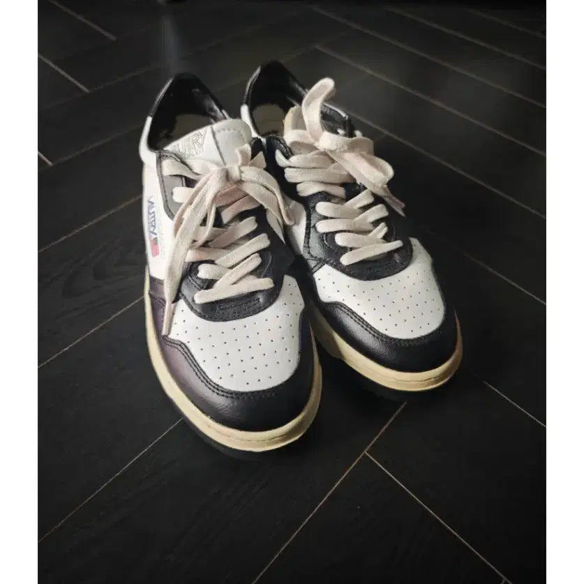 [BUNJANG] Autry Medalist Orca Sneaker / 오트리 매달리스트 범고래 상태 좋음
