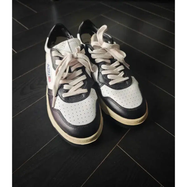 [BUNJANG] Autry Medalist Orca Sneaker / 오트리 매달리스트 범고래 상태 좋음