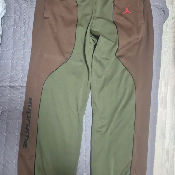 [BUNJANG] Supreme x Jordan Collaboration Jogger Pants Olive Brown L / 슈프림 조던 콜라보 팬츠 올리브 브라운L