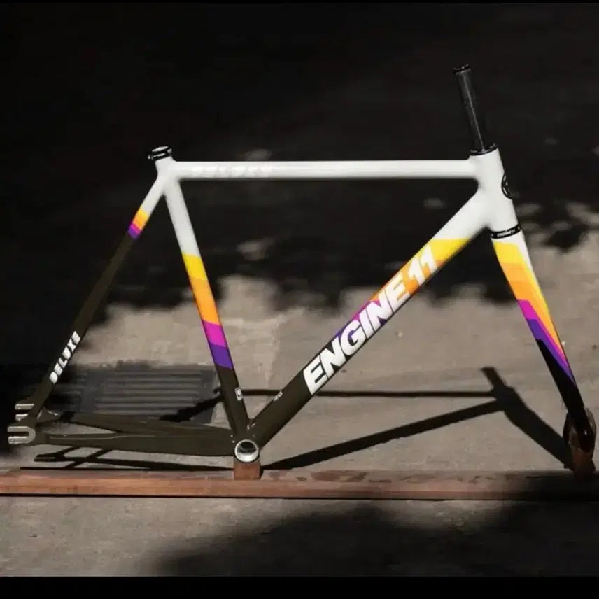 [BUNJANG] Engine11 Crit-D Deluxe Complete Bike M Size / 엔진11 크릿디 디럭스 반차 판매합니다! 판/대