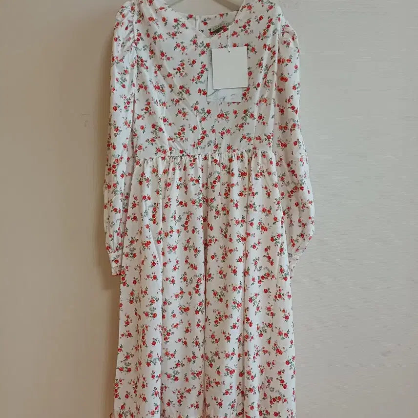[BUNJANG] Lattizen Flower Dress / 미착용 새상품 라티젠 플라워 원피스 F 판매합니다