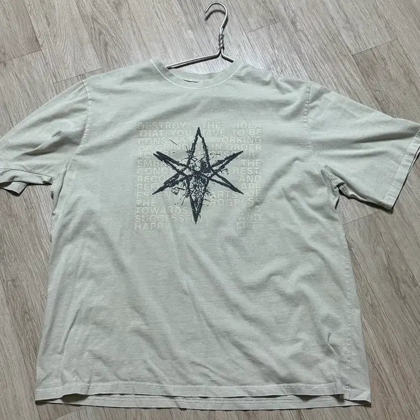 [BUNJANG] Graphic Print Short Sleeve T-Shirt - Ivory Beige / 아이보리 베이지 그래픽 프틴팅 반팔티