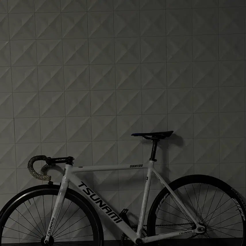 [BUNJANG] Tsunami White Frameset + Crankset - Size M / 쓰나미 화이트 프셋 + 크셋