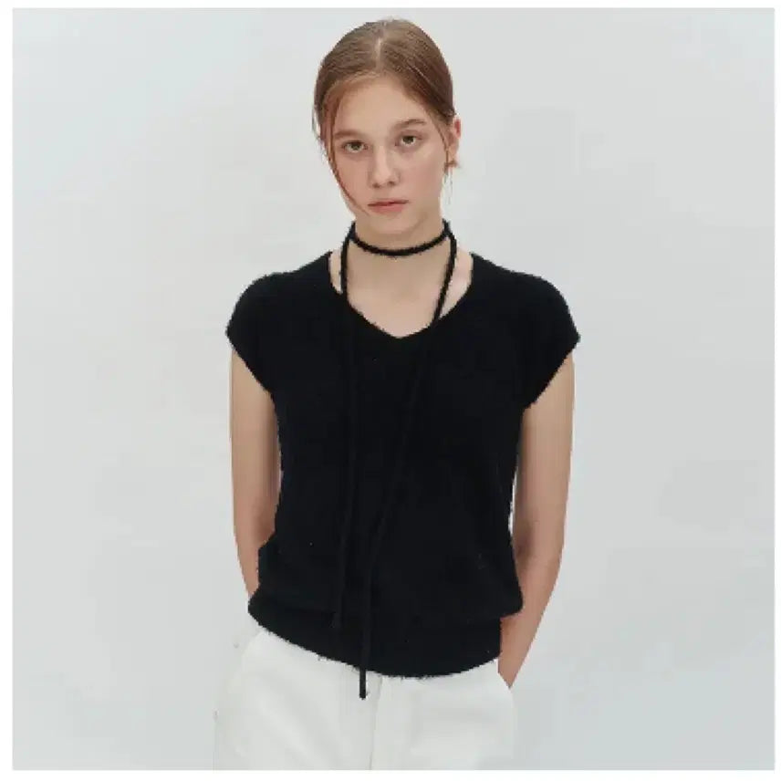 [BUNJANG] Le Nuie Amelia V-Neck Sleeve Knit / 르누이 [슬기님 착용]Amelia v-neck sleeve knit