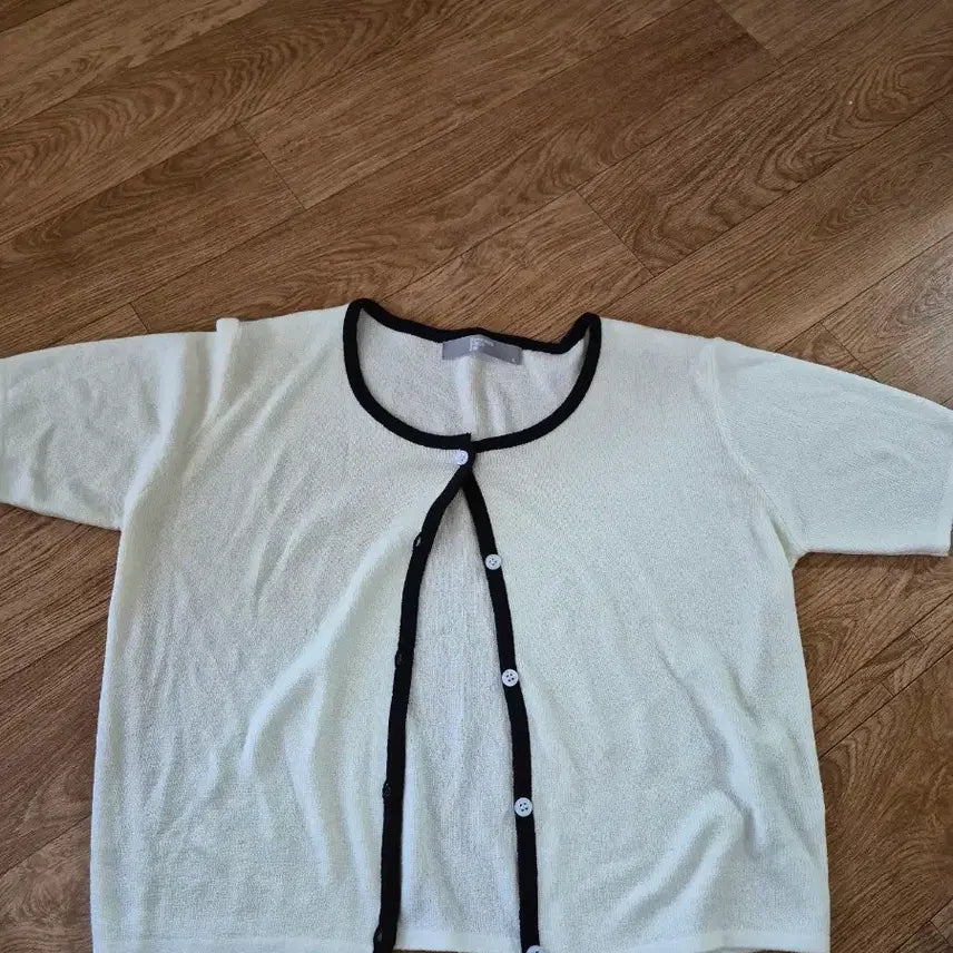[BUNJANG] 8Seconds Colorblock Cardigan (Ivory, L) / 에잇세컨즈 배색 가디건 (아이보리, L사이즈)