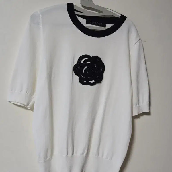 [BUNJANG] Tankus Camellia Short Sleeve Knit - S / 탱커스 카멜리아 반팔 니트ㅡs