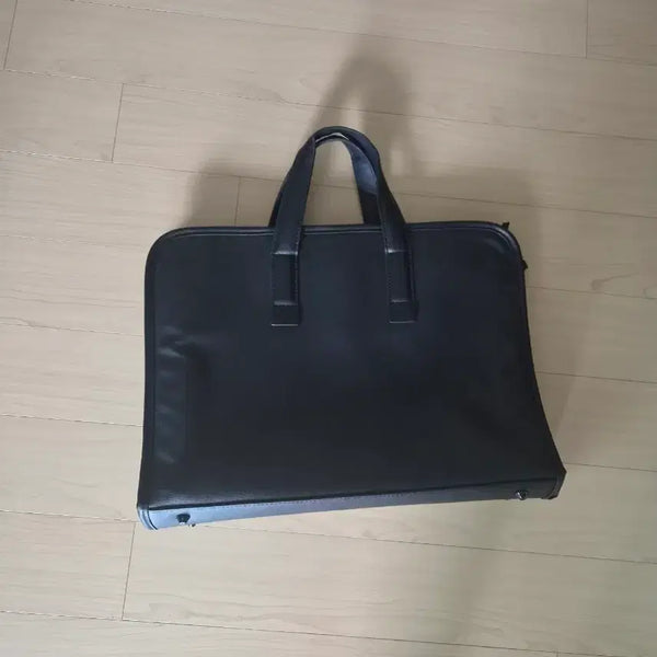 [BUNJANG] Black Leather Briefcase / 서류 가방