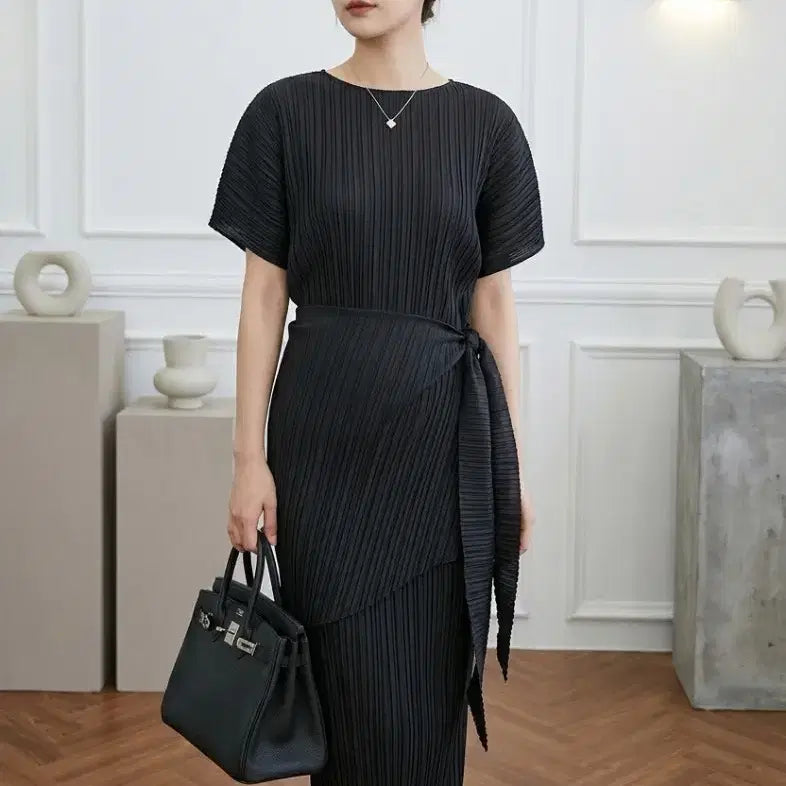 [BUNJANG] Pleated Black Dress + Scarf Set / 플리츠 블랙 원피스+스카프 새상품