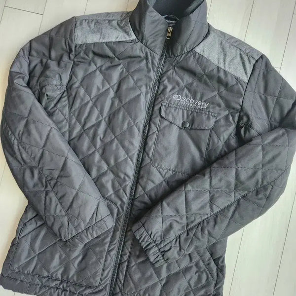 [BUNJANG] Discovery Women's Black Quilting Jumper Size M / 디스커버리 여성 블랙 퀼팅 점퍼 사이즈95m여러 중고사이트에도 같이