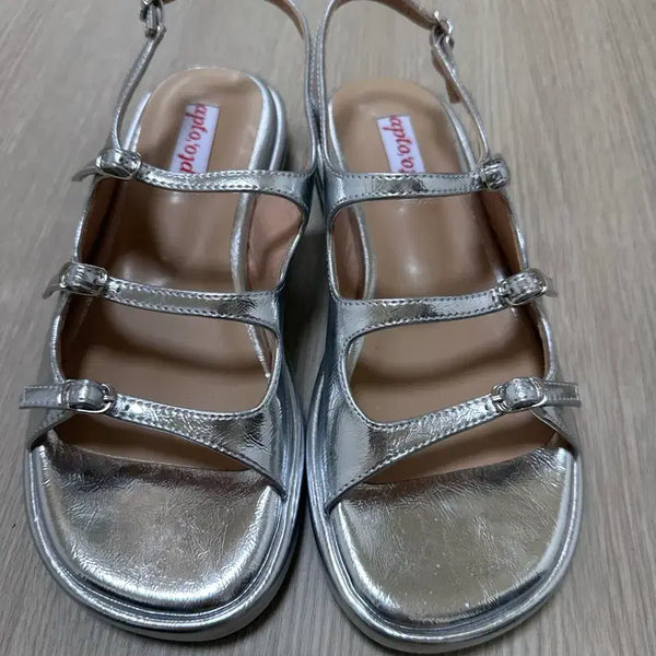 [BUNJANG] Women's Silver Strap Sandals Size 240 / 실버 여성 샌들 240