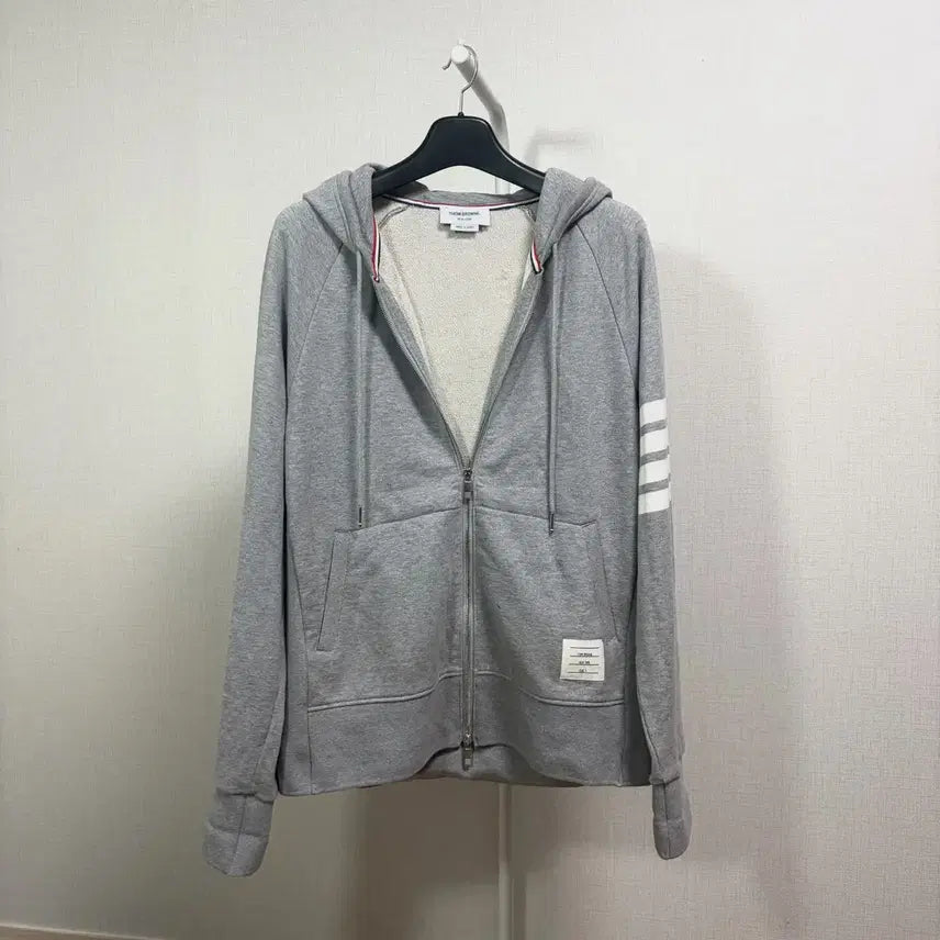 [BUNJANG] Thom Browne Grosgrain Armband Hooded Zip-Up Grey (Size 7) / [7사이즈] 톰브라운 사선완장 후드집업 그레이 신형