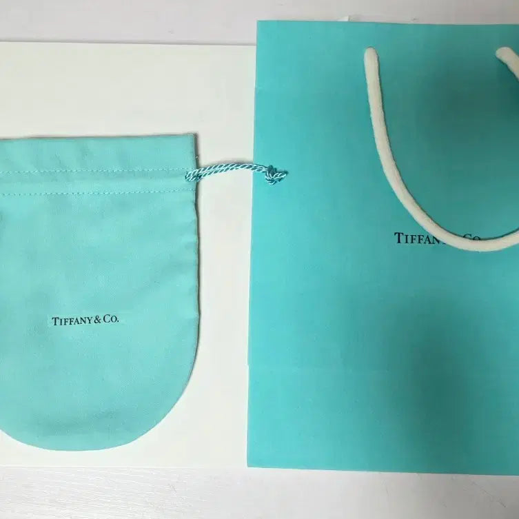 [BUNJANG] Tiffany & Co. Large Pouch / (정품)티파니 파우치 대사이즈