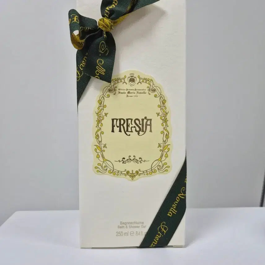 [BUNJANG] Santa Maria Novella Frisia Bagno Schiuma 250ml / 산타마리아노벨라 프리지아 바뇨쉬우마 250ml