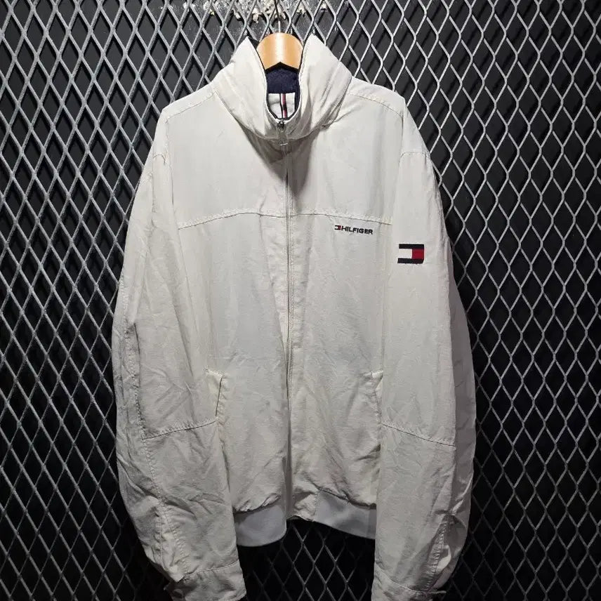 [BUNJANG] Tommy Hilfiger Windbreaker Jacket XL / 타미힐피거 바람막이 자켓 XL