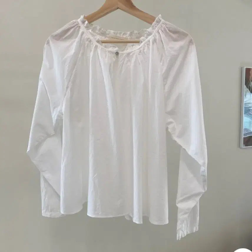 [BUNJANG] Vegetable Sofie Frill Blouse / 베지터블 소피프릴 블라우스