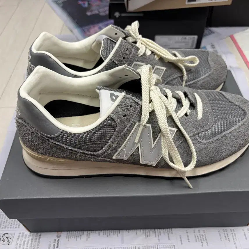 [BUNJANG] New Balance x Pottery 574 Premium Soft Grey Shoes / 뉴발란스 x 포터리 574 프리미엄 소프트 그레이 280