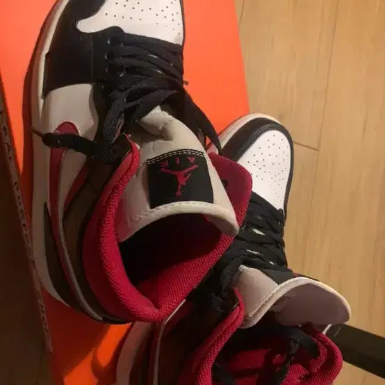 [BUNJANG] Nike Air Jordan 1 Retro High OG Black Red / 나이키 에어 조던 1 레트로 하이 OG 블랙 레드