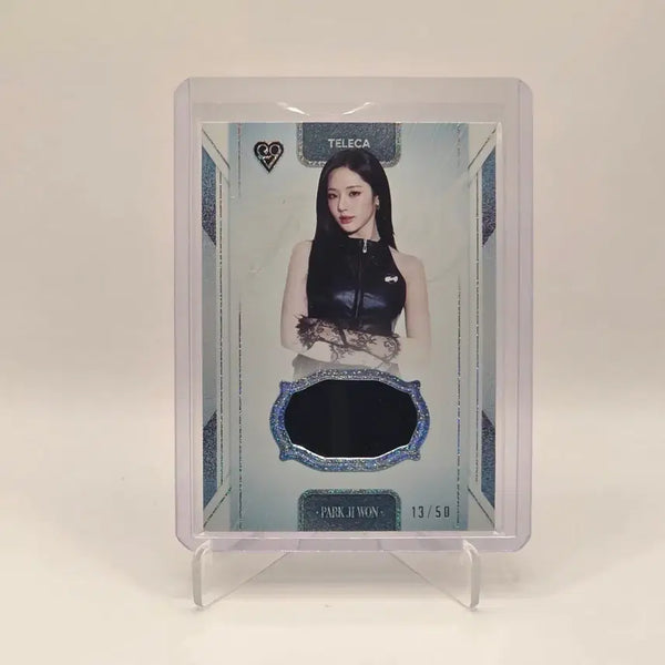 [BUNJANG] fromis_9 Park Jiwon Screen-Worn Scarf Relic Photocard / 테레카 프로미스나인 박지원 실착 스카프 렐릭 50한정 카드