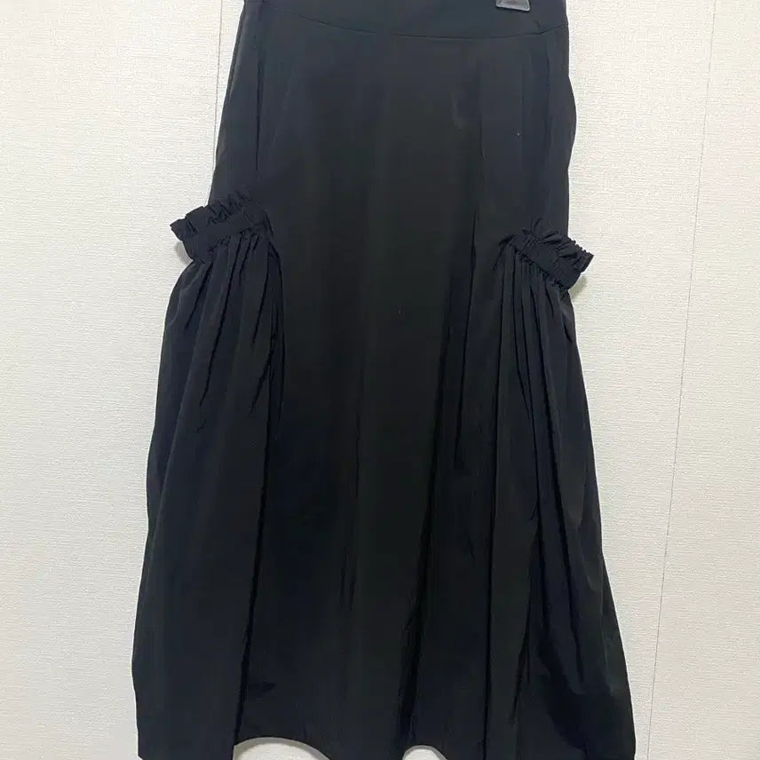 [BUNJANG] ESSENTIAL by EQL 24SS Basque Ruffle Skirt / 한섬 ESSENTIAL by EQL 바스럭 스커트 24SS