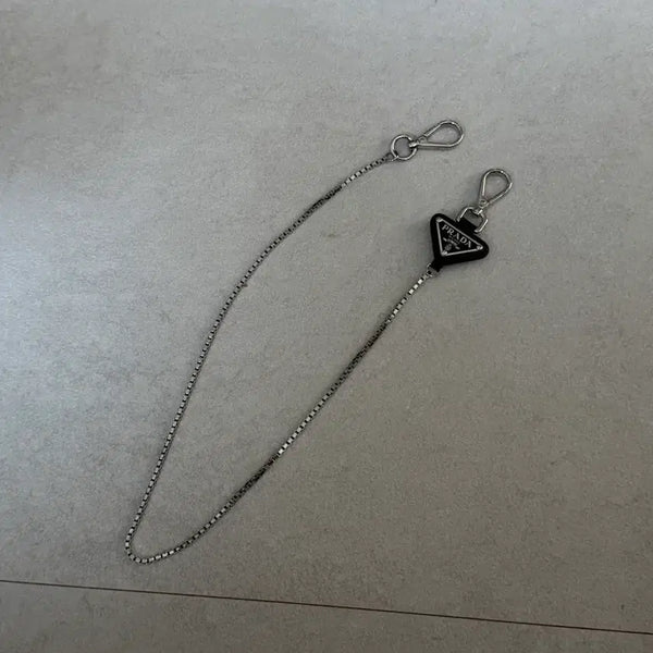 [BUNJANG] Prada Metal Triangle Keyring / 실착 1회 프라다 메탈 트라이앵글 키링 (2PM03335 F0276)