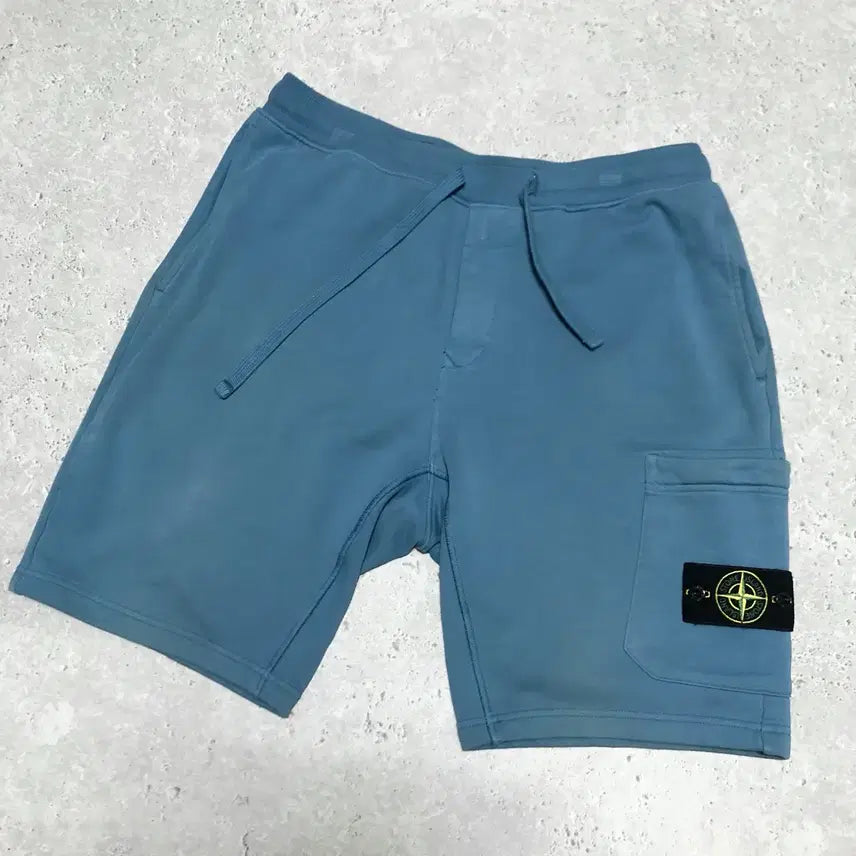 [BUNJANG] Stone Island Garment Dyed Cotton Shorts Sky Blue / 스톤아일랜드 가먼트다잉 반바지 쇼츠 스카이블루