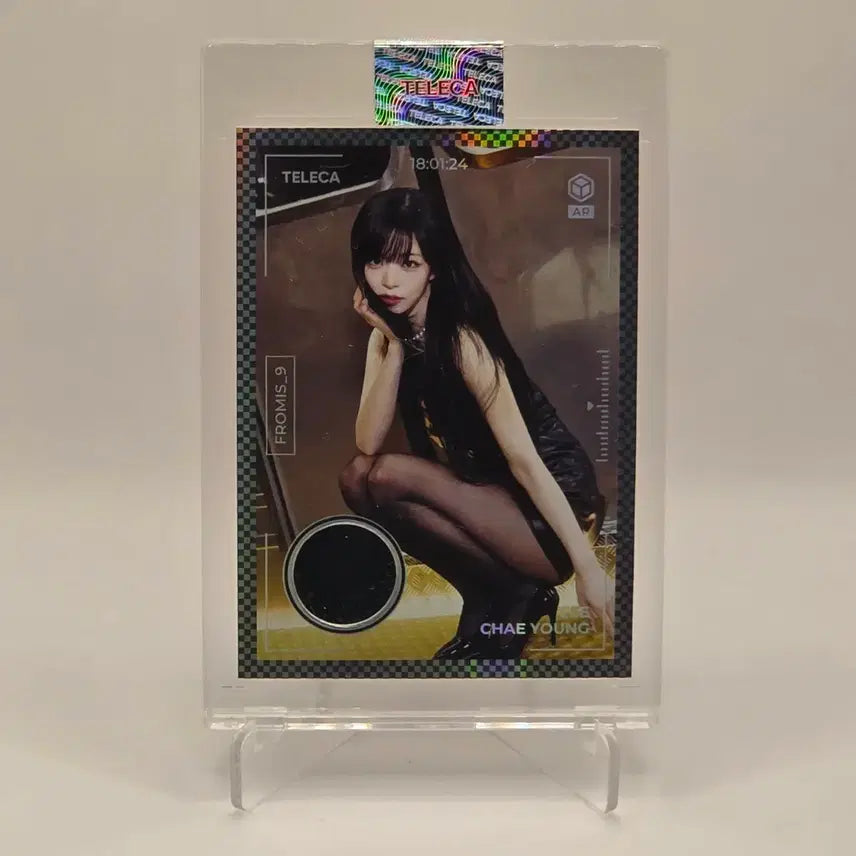 [BUNJANG] fromis_9 Lee Chaeyoung Worn Hoodie Relic Card / 테레카 프로미스나인 이채영 실착 후디 렐릭 카드