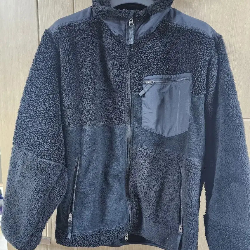 [BUNJANG] Uniqlo Engineered Fleece Jumper L Size / 유니클로 엔지니어드 후리스 L사이즈 판매합니다.