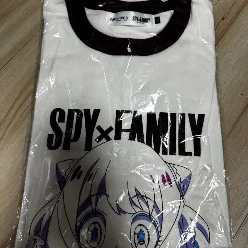 [BUNJANG] Spy x Family Anya Forger & Bond Forger Graphic T-Shirt (L) / 스파이 패밀리 아냐 반팔,본드 반팔 티셔츠