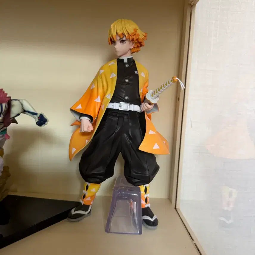 [BUNJANG] Demon Slayer Agatsuma Zenitsu Figure / 귀멸의 칼날 젠이츠
