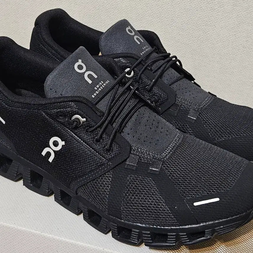 [BUNJANG] On Running Cloud 5 All Black Running Shoes / 온 러닝 클라우드 5 올 블랙