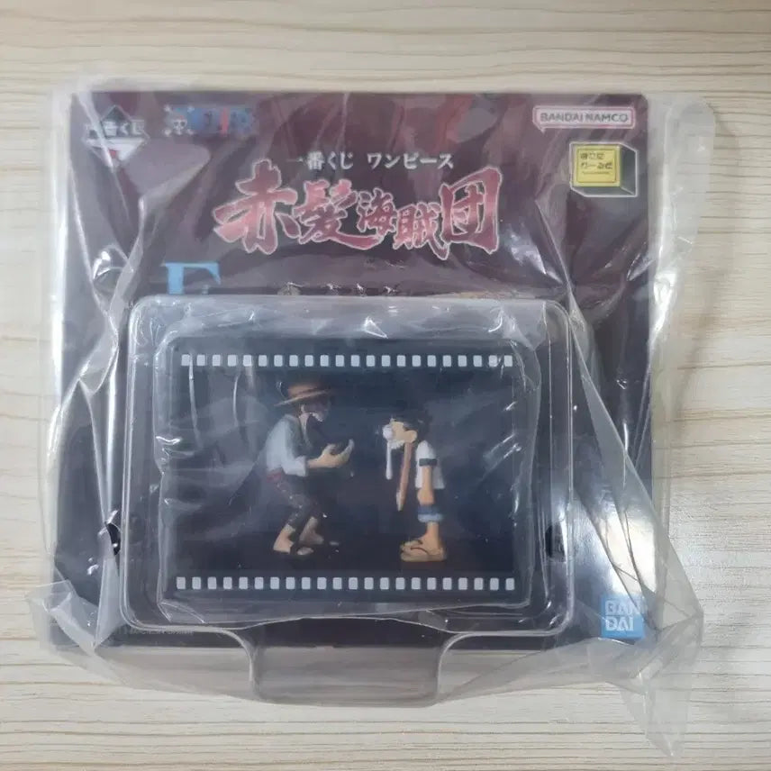 [BUNJANG] One Piece Red-Haired Pirates Ichiban Kuji Prize E (Shanks & Luffy) Figure / 원피스 빨간머리해적단 쿠지 E상(샹크스&루피)