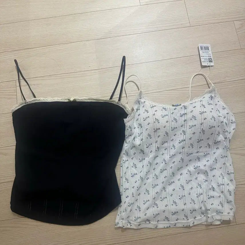 [BUNJANG] Comfort Lab Cami Tank Set (White Flower Pattern, Black) / 컴포트랩 캡나시 일괄