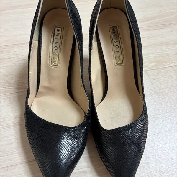 [BUNJANG] MisoPe Black Snakeskin Heel Shoes 235 / 미소페 블랙힐 235