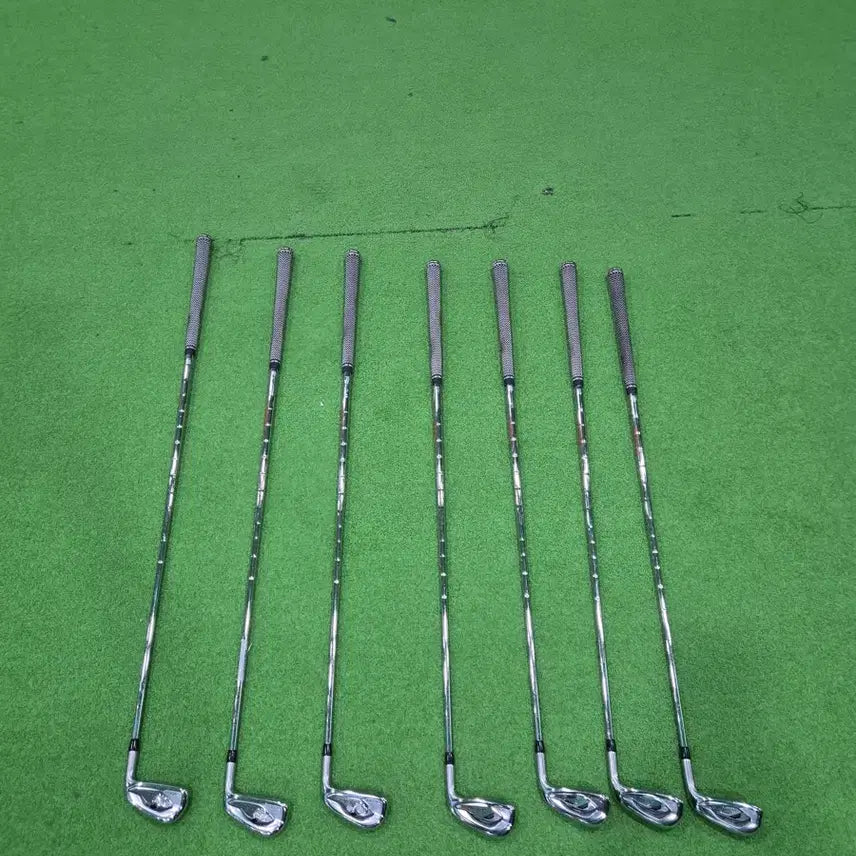 [BUNJANG] Titleist T200 1st Gen Iron Set (5-P, 48 Degrees) / 타이틀리스트 T200 1세대 아이언 7아이언 세트 (5~P, 48도) N