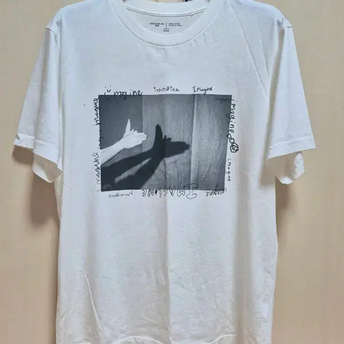 [BUNJANG] Uniqlo PEACE FOR ALL Graphic T-Shirt / 유니클로 PEACE FOR ALL 그래픽T