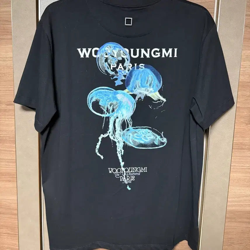 [BUNJANG] Wooyoungmi Luminous Jellyfish Logo T-Shirt Black Size 48 / 우영미 루미너스 젤리피쉬 백 로고 티셔츠 블랙 48사이즈
